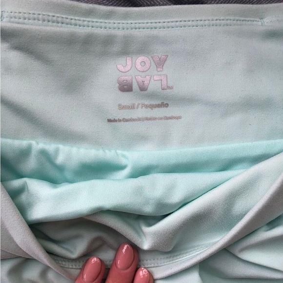 Mint green running shorts - Picture 2 of 2